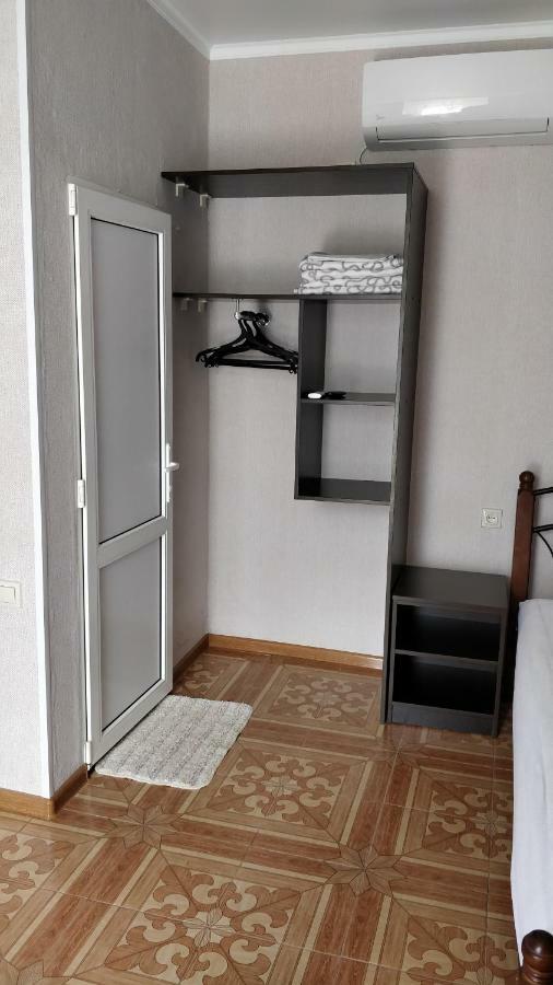 גגרה Tikhaya Gavan Guest House מראה חיצוני תמונה